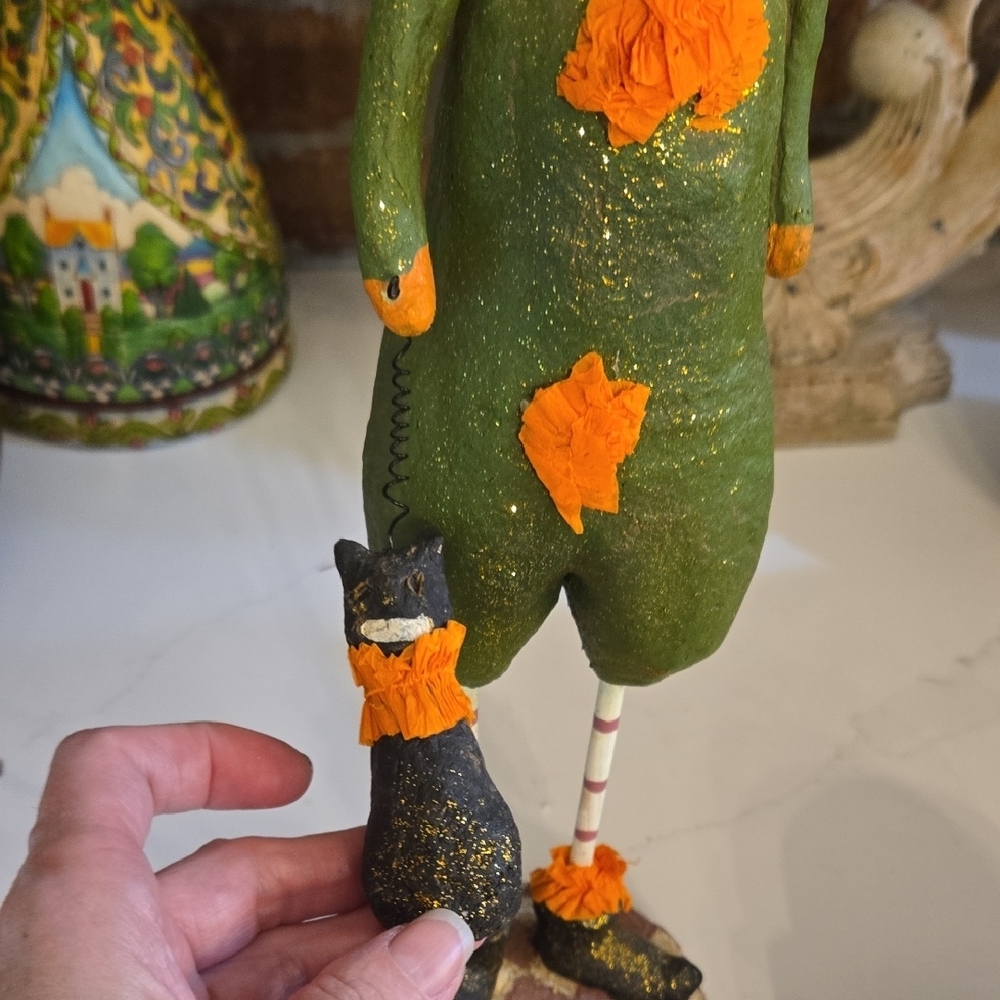 Green and Orange Pumpkin Figurine Holding A Black Cat - Picture 2 of 12